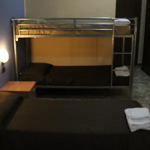 hotel-valley.italymilanhotels.net/